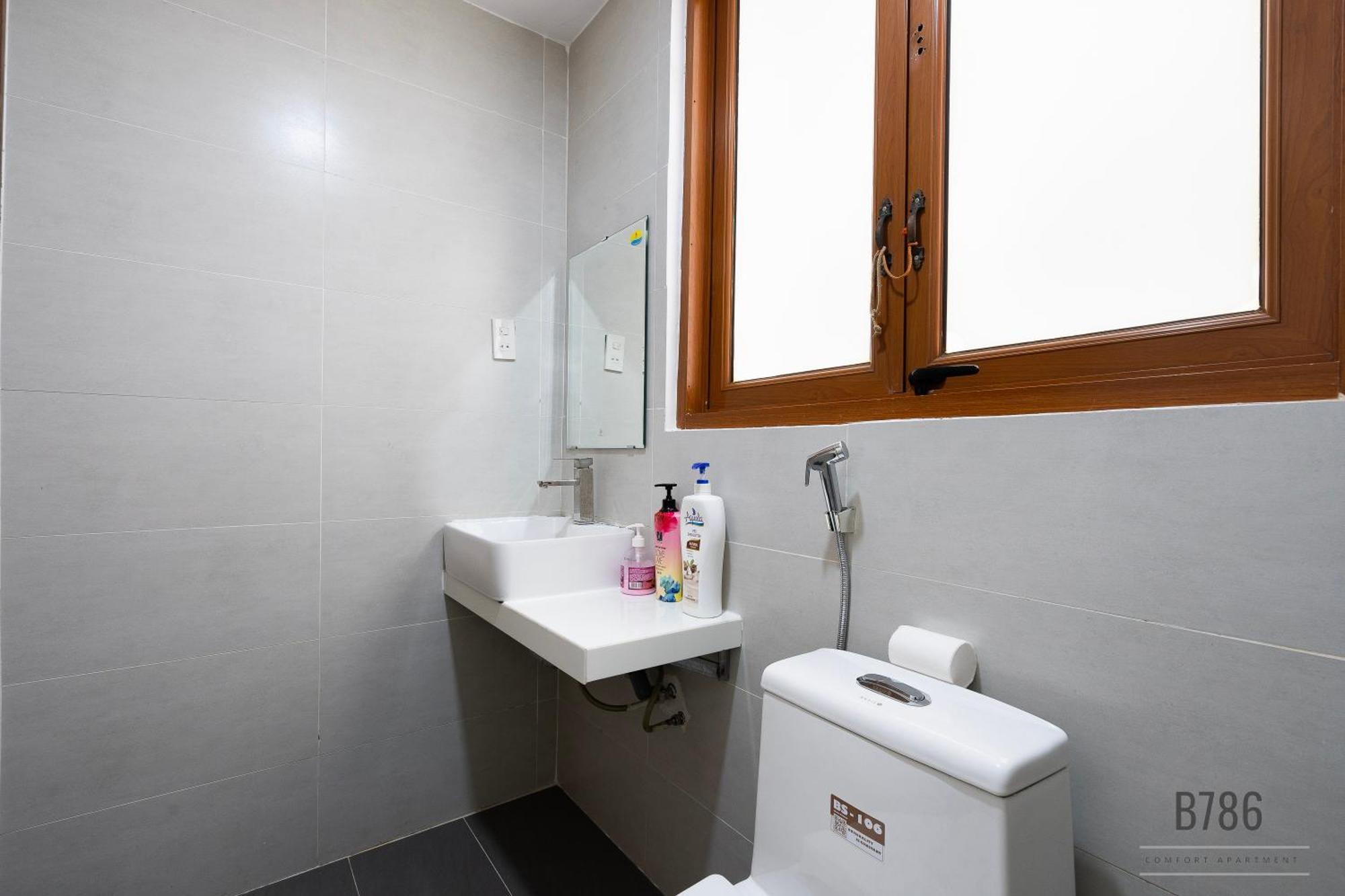 B786 Airport Apartment Хошимин Экстерьер фото